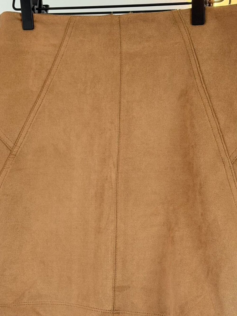 Charlotte Russe Brown Suede-Like Mini Skirt – Size Medium